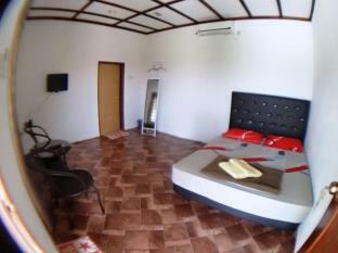 Izz Room Motel Langkawi Buitenkant foto